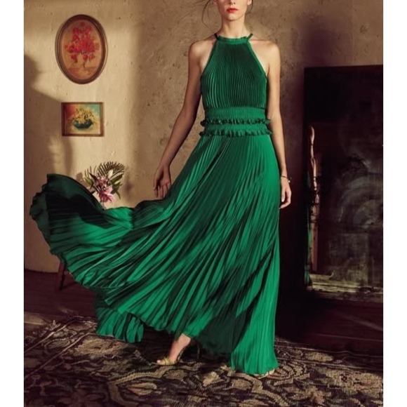 BCBGMaxAzria Dresses & Skirts - BCBGMAXAZRIA Emerald Green Satin Plisse High-Neck Maxi Dress XXS Pleated Elegant